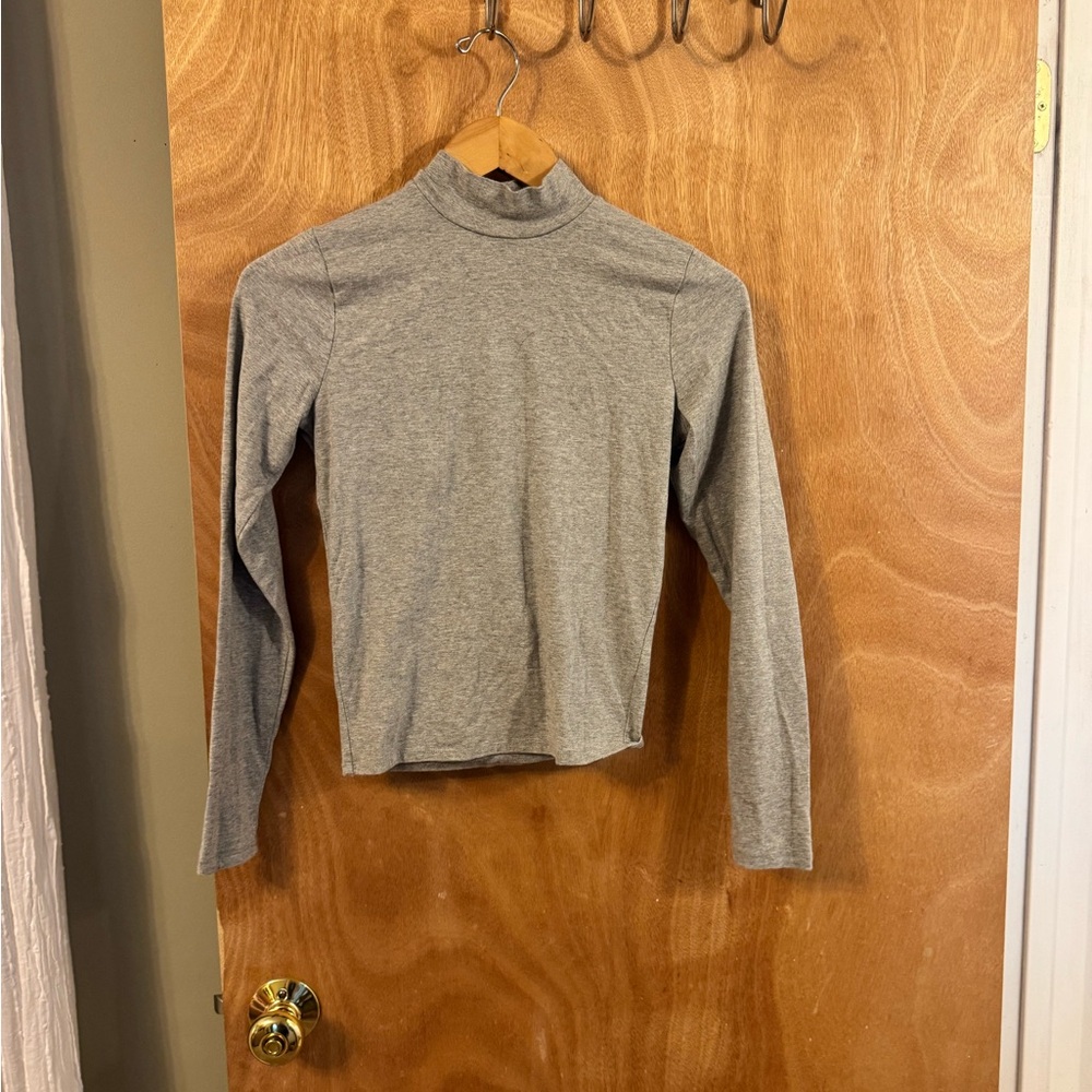 Hollister turtleneck